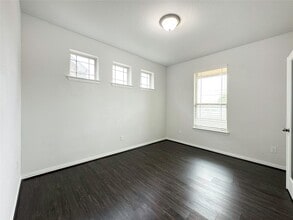 Building Photo - 23610 Carducci Dr