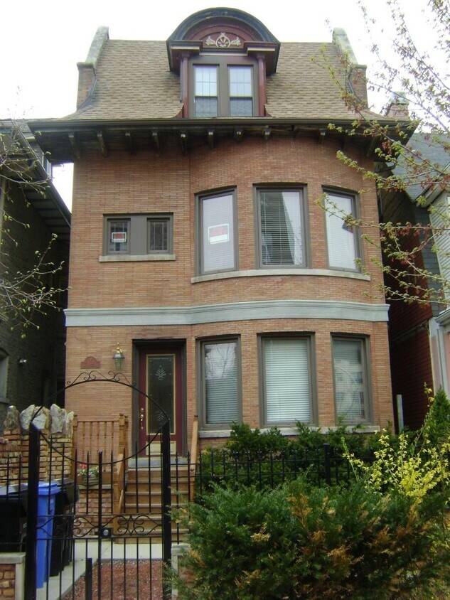 2nd and 3 rd - 838 W Windsor Ave