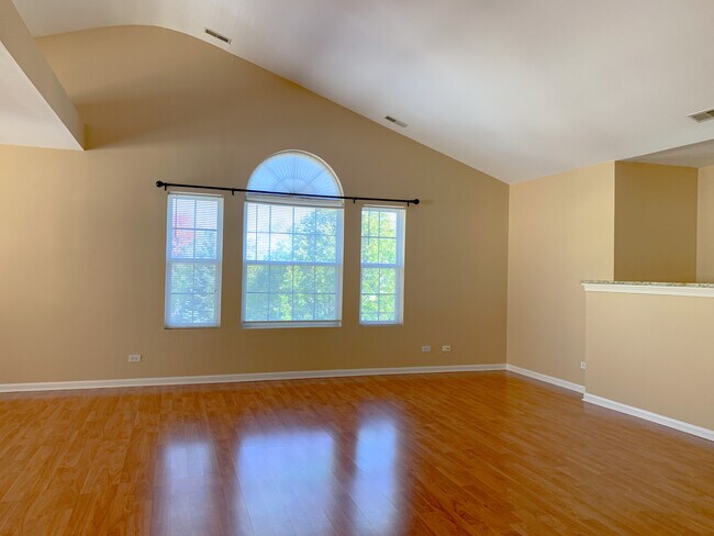 Foto del edificio - 2905 Stonewater Dr