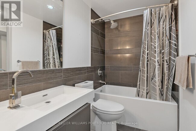 Photo du bâtiment - 70 Distillery Lane