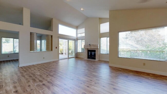 Foto del edificio - Gorgeous and Bright 2BR/2BA Home perfect f...