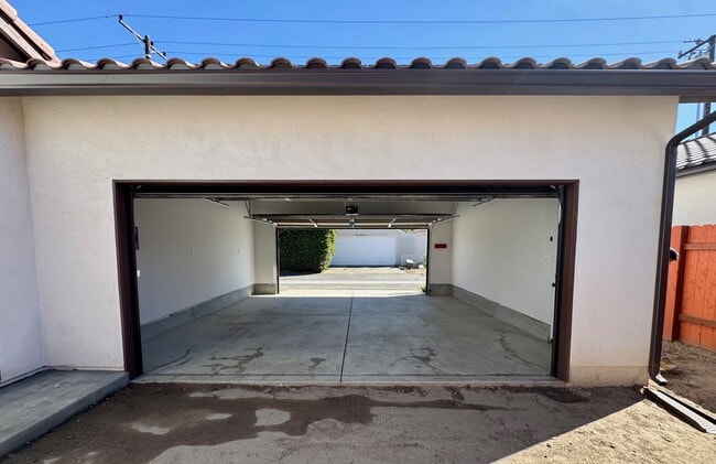 Foto del edificio - 1101 W 2nd St