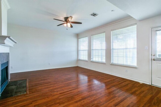 Foto del edificio - 1282 Bradford Dr