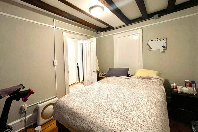 Foto del edificio - 2 Champney Pl