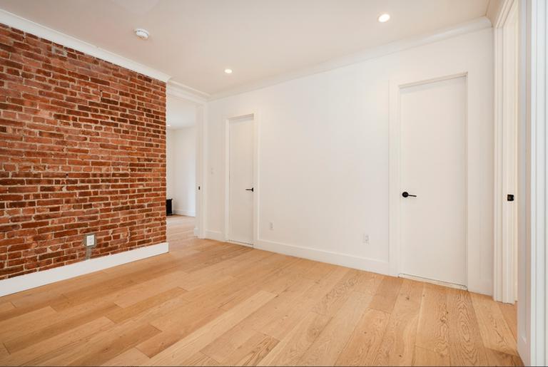 Foto principal - 240 E 45th St
