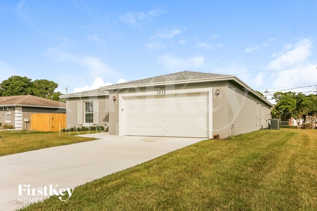 Foto del edificio - 1337 SW Goodman Ave