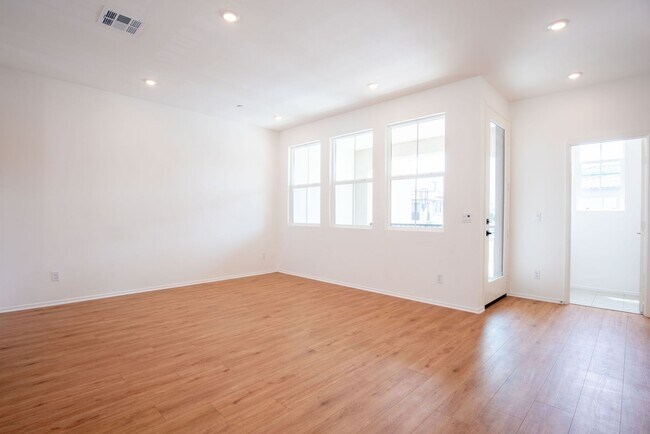 Foto del edificio - 3 Bedroom 2.5 Bathroom Condo Available for Rent in 'Citrus Bay'
