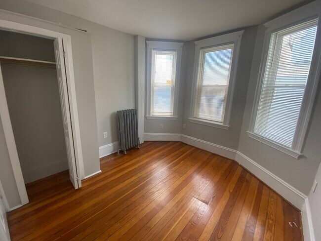 Building Photo - 34 Speedwell St