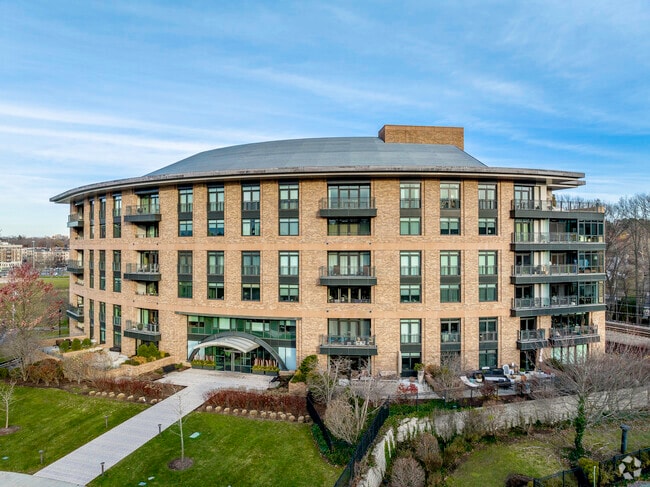Building Photo - Waterworks Museum Condominiums