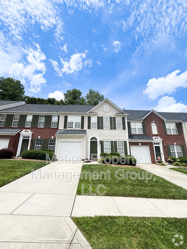 Building Photo - 6000 Boathouse Ln