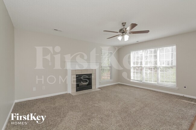 Building Photo - 6051 Hedgecrest Pl
