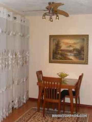 Foto del edificio - 7 Cypress Rd