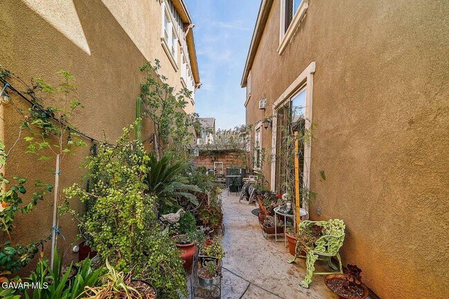 Foto del edificio - 2669 Greenwood Ct