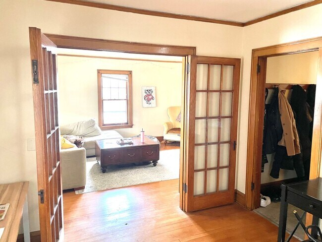 Foto del edificio - 127-133 N Bedford St
