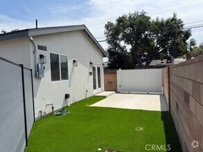 Building Photo - 7716 Shoup Ave