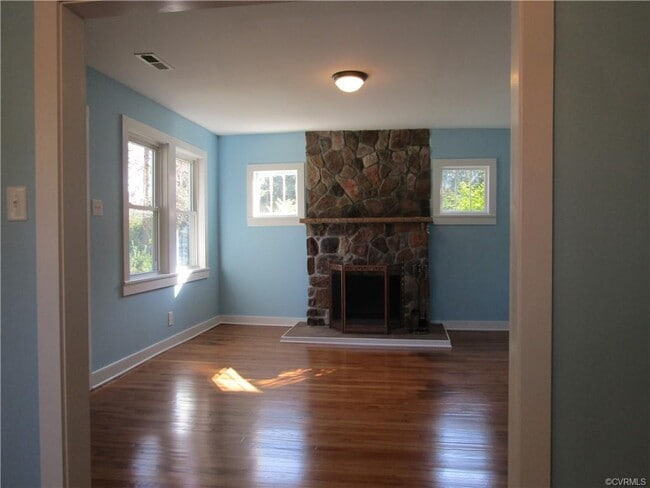 Building Photo - 4313 E Williamsburg Rd