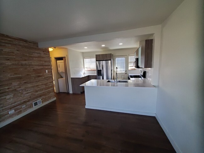 Foto del edificio - 4233 Shoshone St