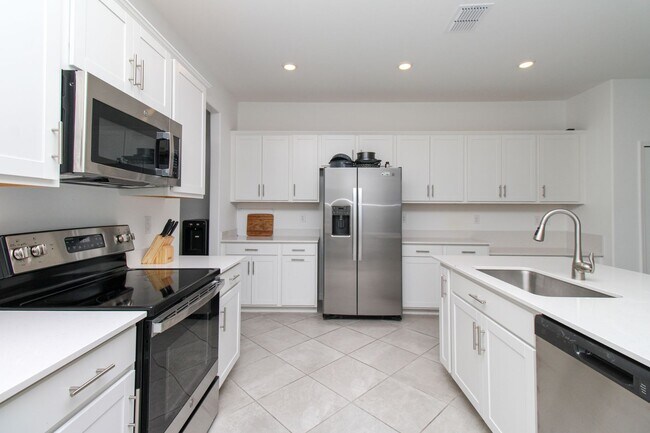 Foto del edificio - BRAND NEW HOME ** PET FRIENDLY HOME ** LUX...