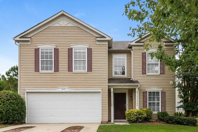 Building Photo - 14215 Luscombe Farm Rd