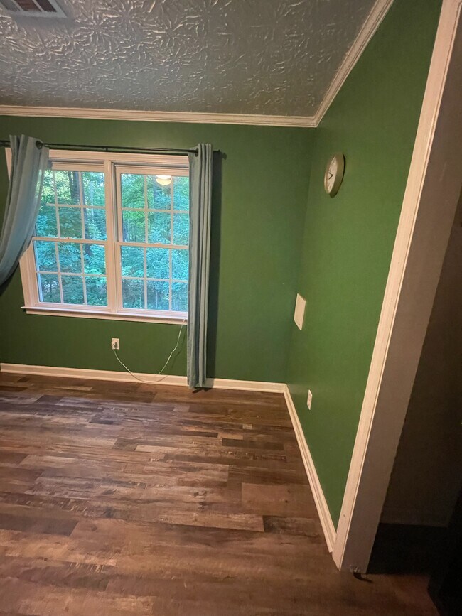 Foto del edificio - 1530 Rhododendron Dr NW