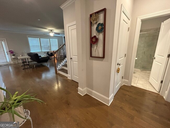 Foto del edificio - 413 Kinross Ln