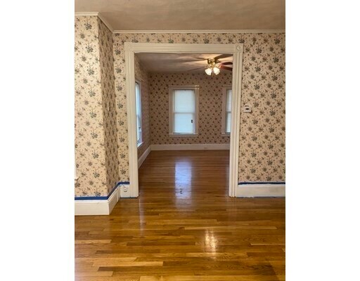 Building Photo - 31 Tufts St