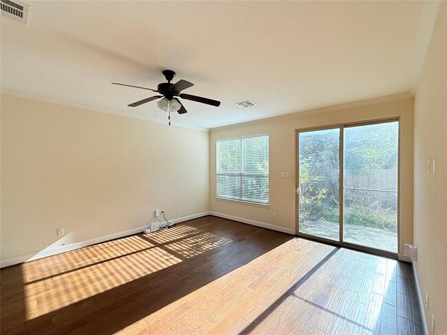 Building Photo - 2505 Amur Dr