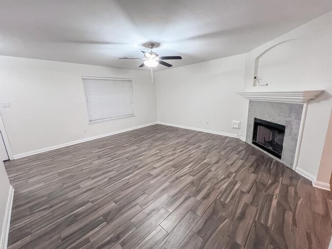 Building Photo - 319 Grand Isle Ln