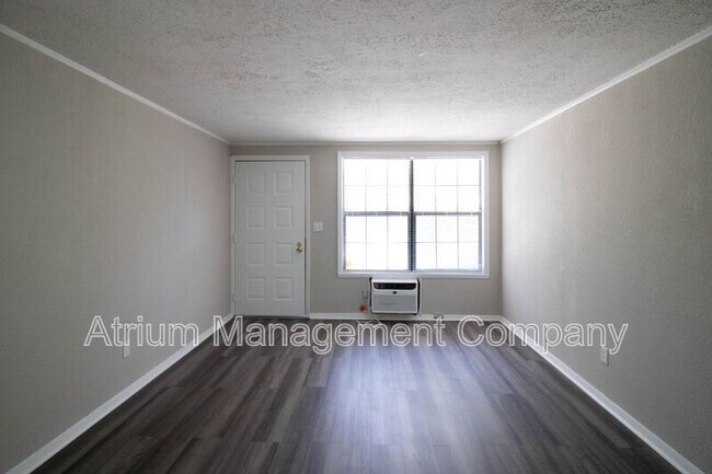 Building Photo - 1295 N Holland Pky