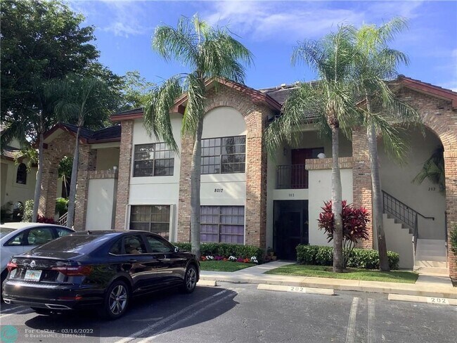 Building Photo - 8017 Aberdeen Dr