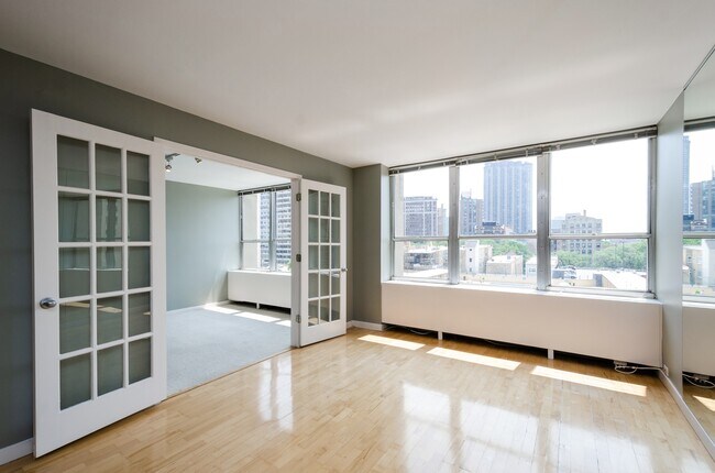 Foto del edificio - 655 W Irving Park Rd