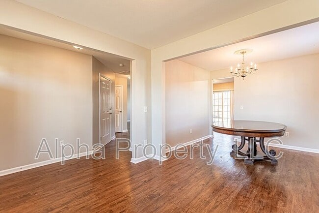 Building Photo - 204 Pope Ln