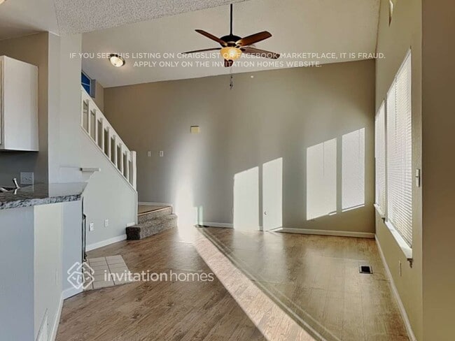 Foto del edificio - 8885 Cloverleaf Cir