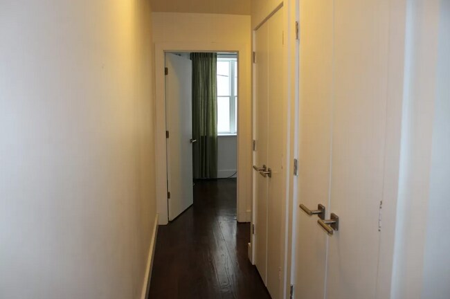 Building Photo - 836 Hicks St