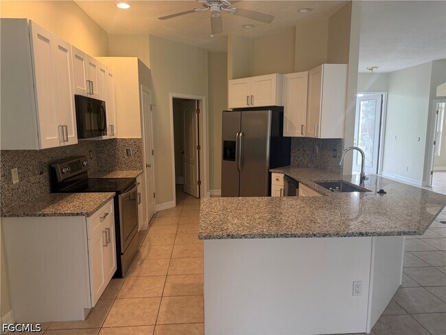 Building Photo - 614 SW 57th St