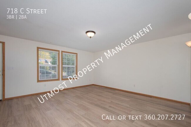 Foto del edificio - 718 C St