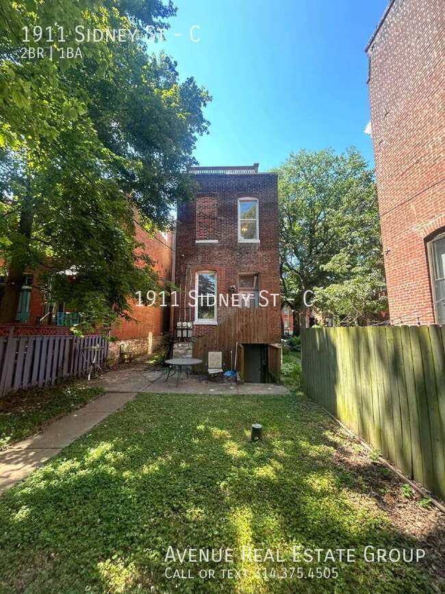 Building Photo - 1911 Sidney St