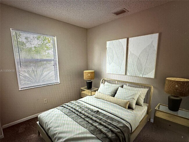 Foto del edificio - 1757 SW Burlington St