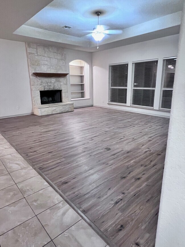 Foto del edificio - 610 Lupine Ln