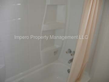 Building Photo - 3833 N 28th St