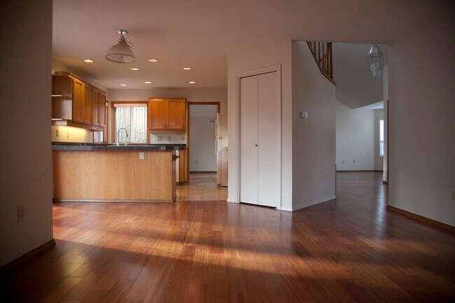 Foto del edificio - Gorgeous Beaverton home available with att...