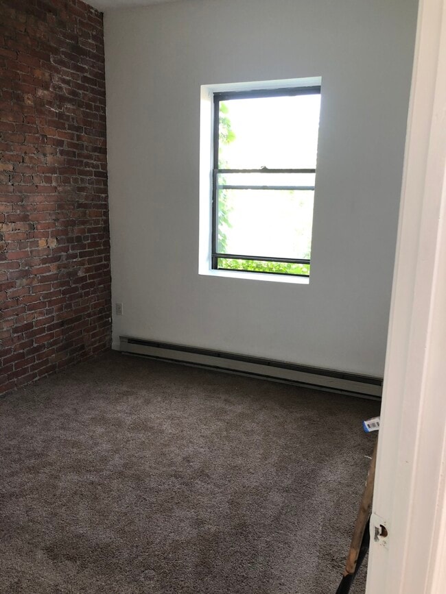 Building Photo - 549 Columbus Ave