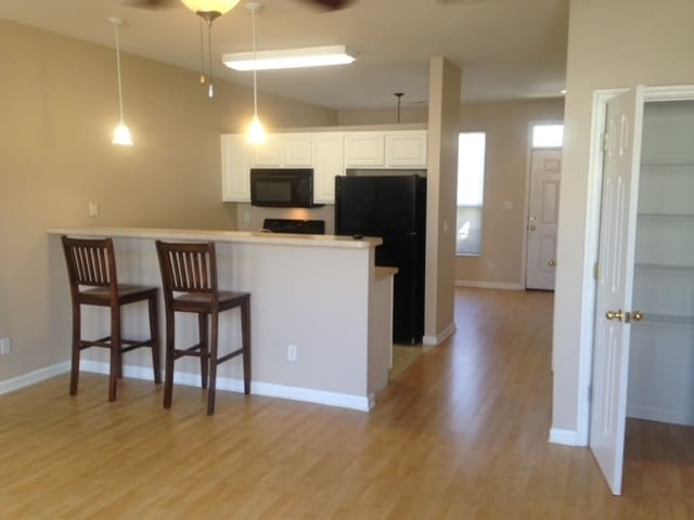 Building Photo - 10729 Prince Albert Way
