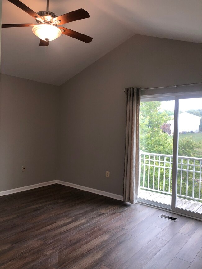 Building Photo - 6303 Sandpiper Ct