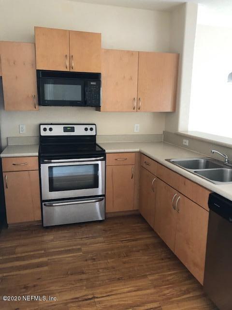 Foto del edificio - 8290 Gate Pkwy W