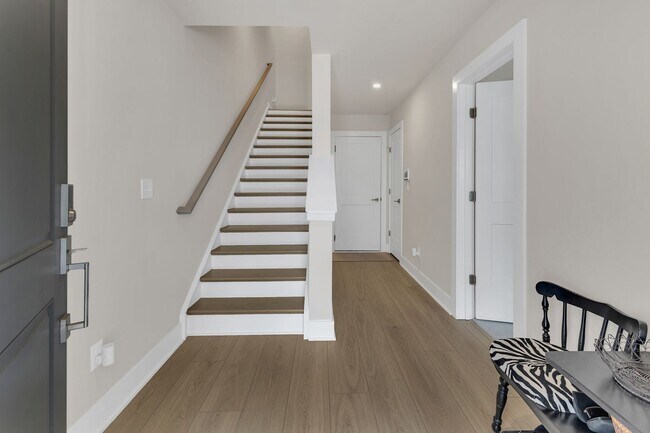 Foto del edificio - Modern 3 Bed, 3.5 Bath Townhome in The Nat...