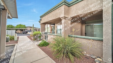 Building Photo - 3320 S Treasure Cove Pl
