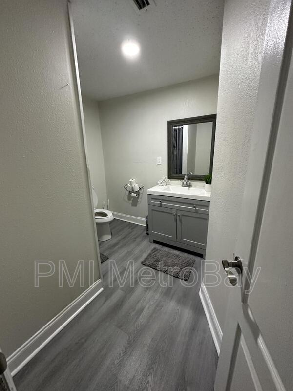 Foto del edificio - 8210 N Klondyke St