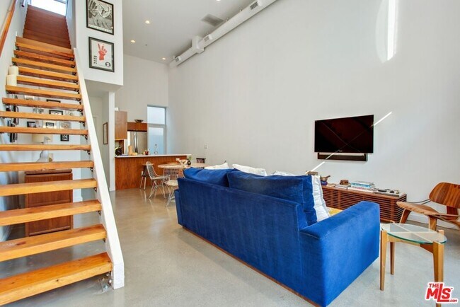 Foto del edificio - 140 S Gramercy Pl