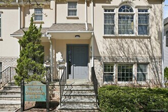 Building Photo - 1101 Boston Post Rd